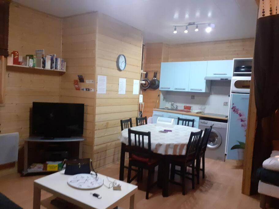 Bagnères-de-Luchon Appartement Face Au Thermes Et Au Calme מראה חיצוני תמונה